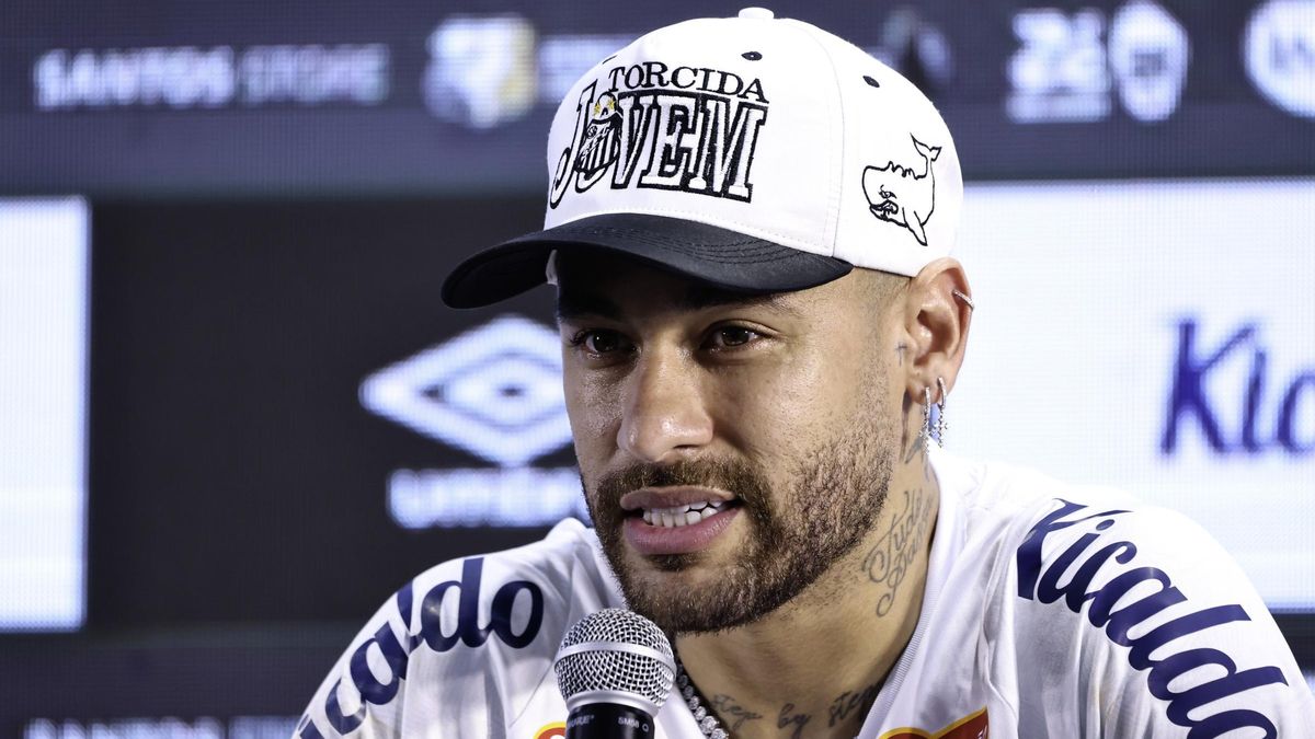 Archivo - 31 January 2025, Brazil, Santos: Brazilian football player Neymar Jr. attends a press conference to be presented as the new player of Santos at Urbano Caldeira Stadium. Photo: Leco Viana, Leco Viana/TheNEWS2 via ZUMA Press Wire/dpa