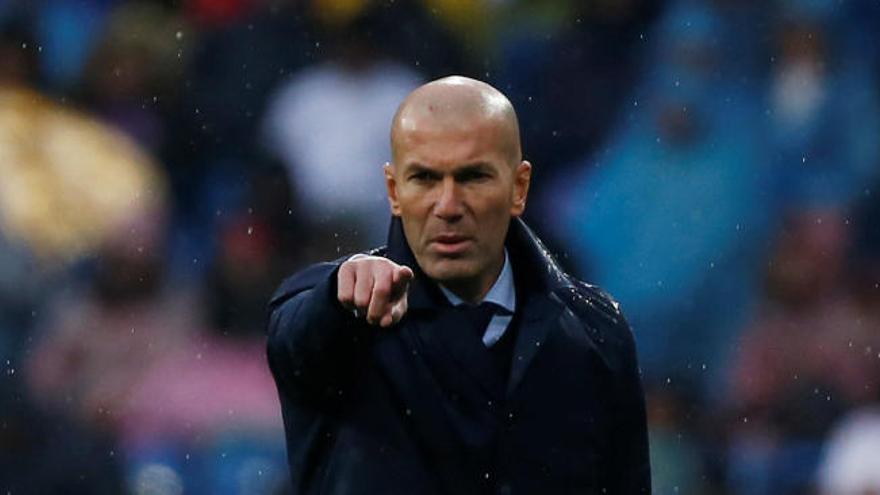 Zidane, señalando.