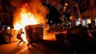 Disturbios en Barcelona contra medidas anticovid: 14 detenidos y 20 mossos heridos