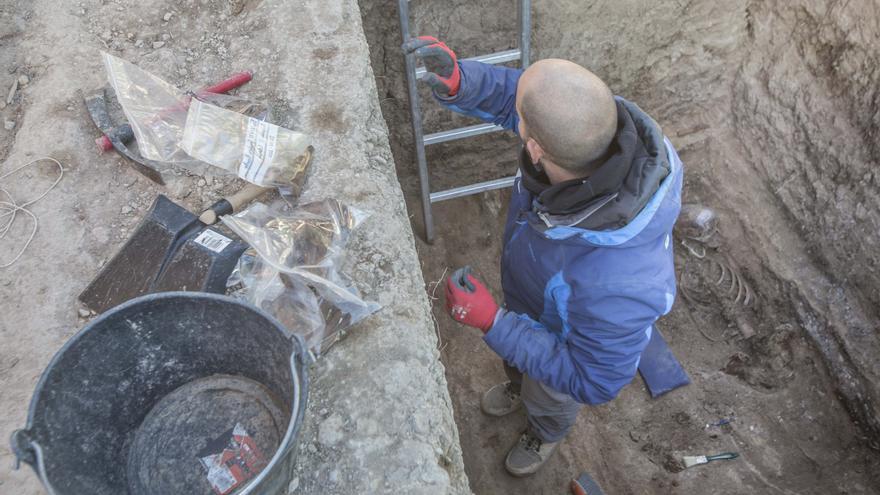 Unidas Podemos EUPV exige agilizar las exhumaciones de las víctimas del franquismo en el cementerio de Alicante