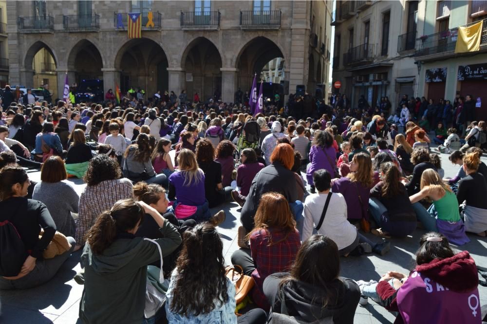 Passacarrers del 8-M a Manresa