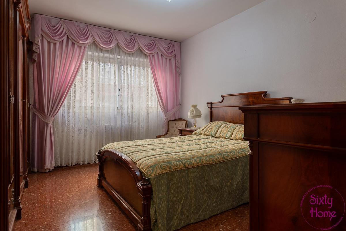 Una de los habitaciones de la casa a la venta en Portillo