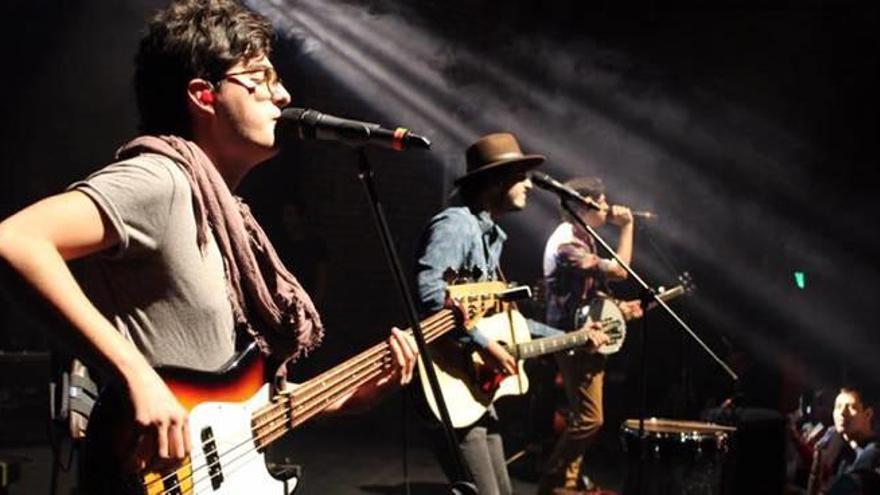 El grupo colombiano Morat durante uno de sus últimos conciertos ante miles de seguidores.