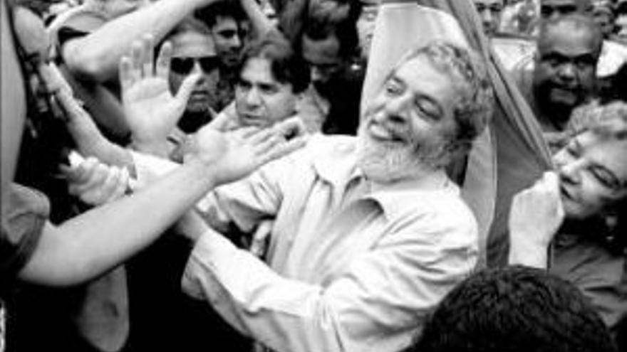 Lula se impone con holgura paraun segundo mandato presidencial