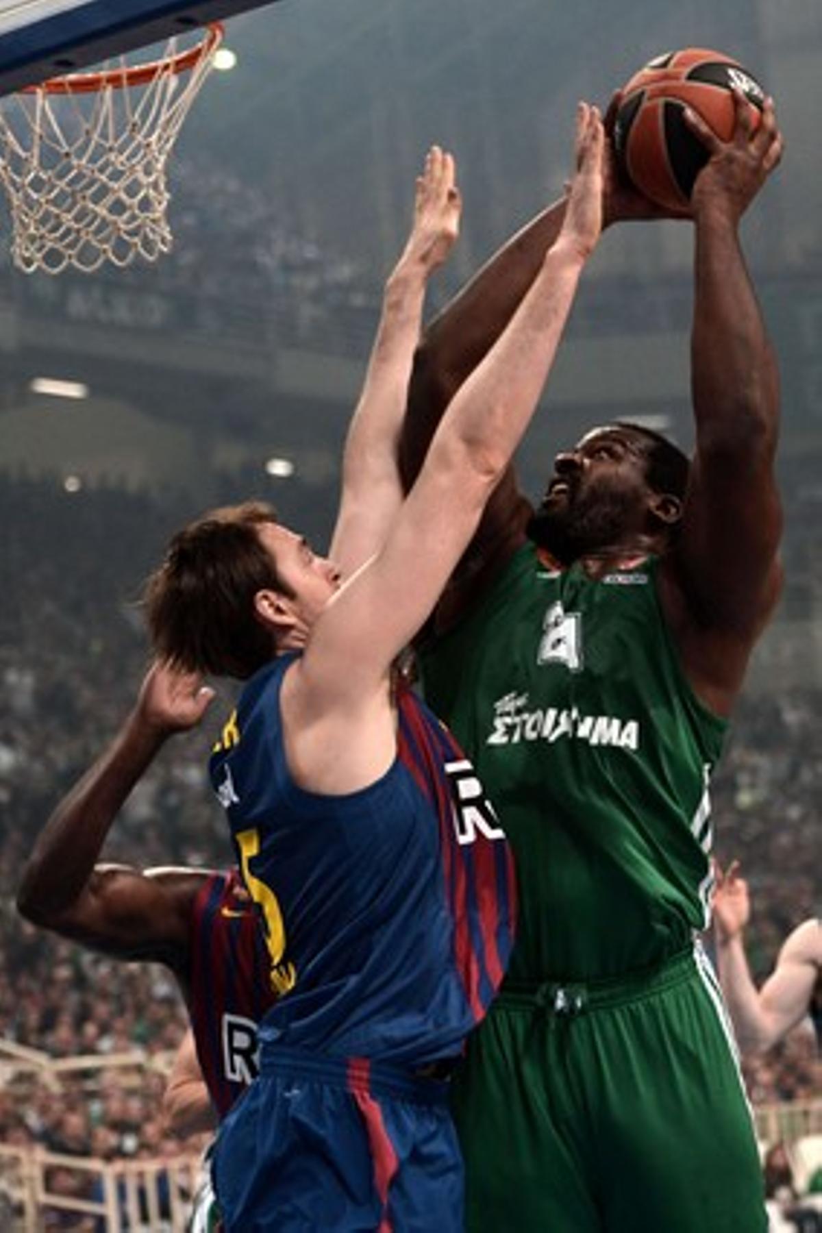 Panathinaikos, 60 - Barça Regal, 70 Panathinaikos, 60 - Barça Regal, 70