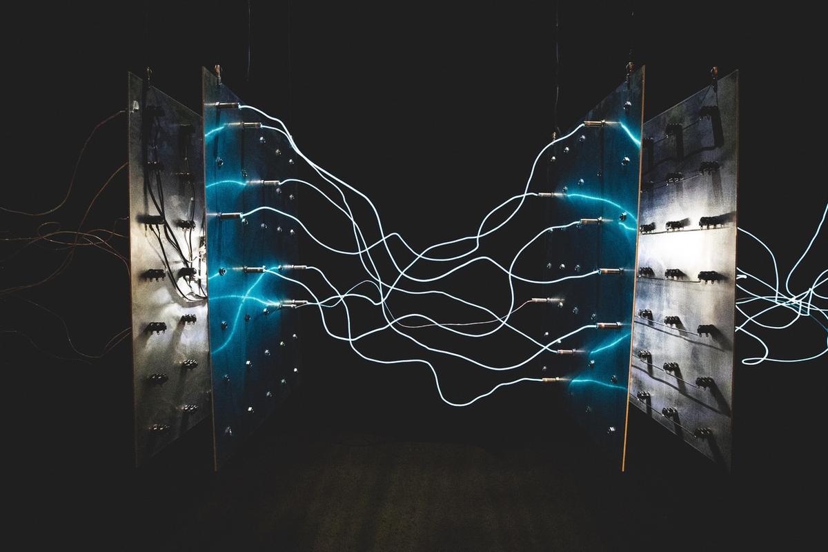 ¿Qué cantidad de electricidad puede soportar el cuerpo humano?