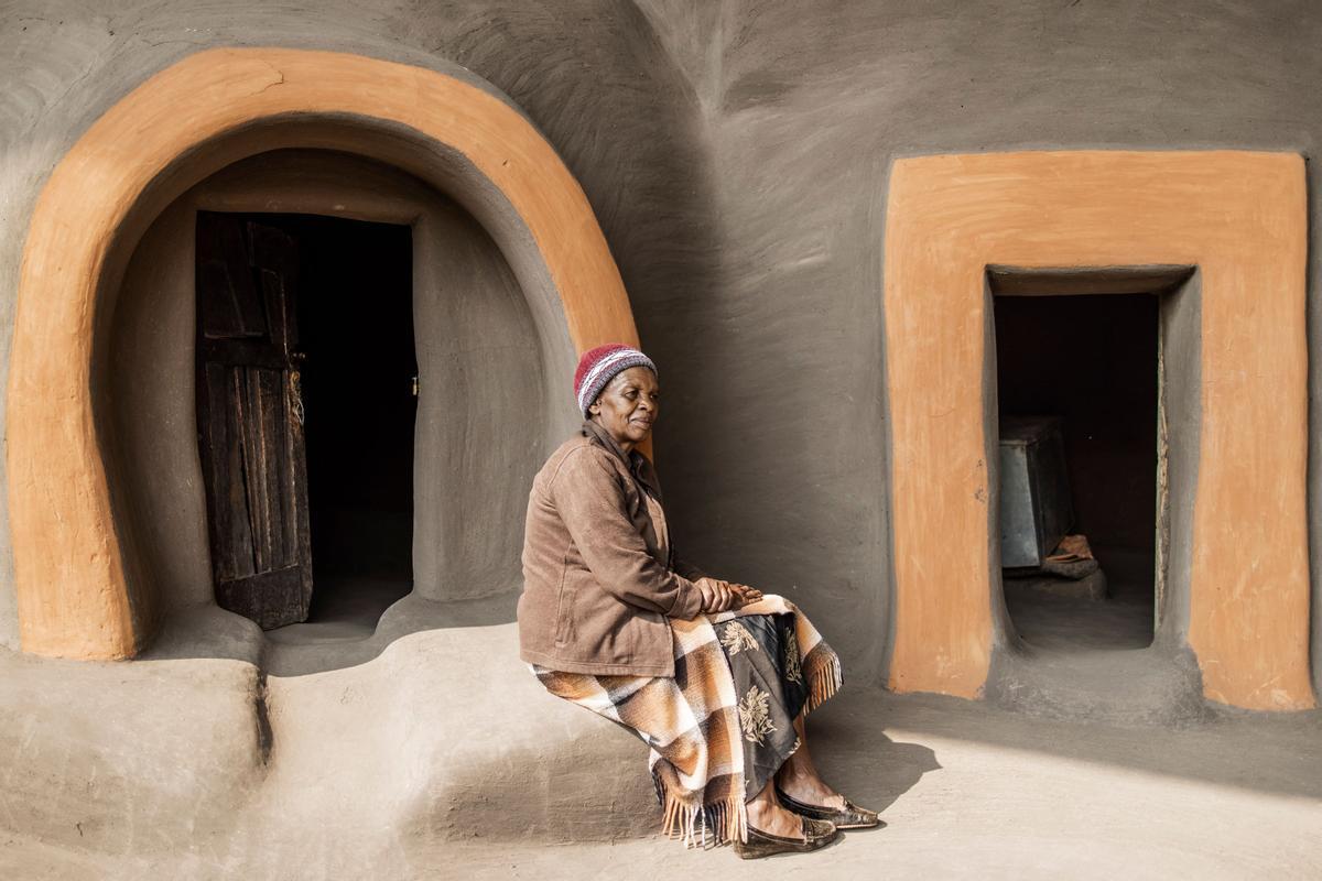 Los últimos habitantes de las cuevas de Kome, en Lesotho