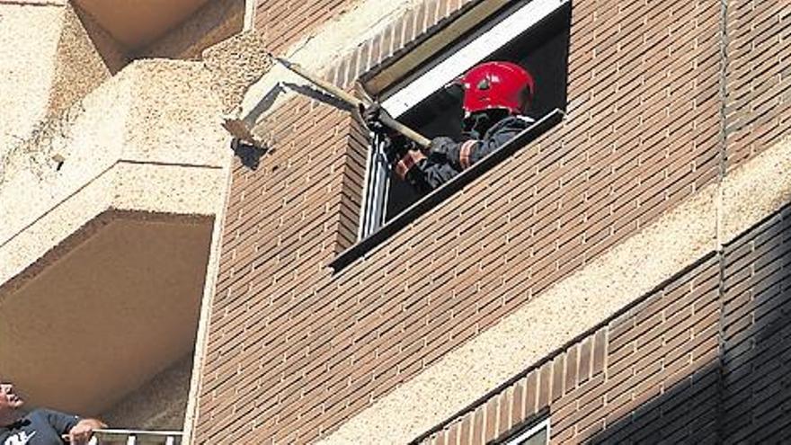 Rescatan a kayakistas por el viento