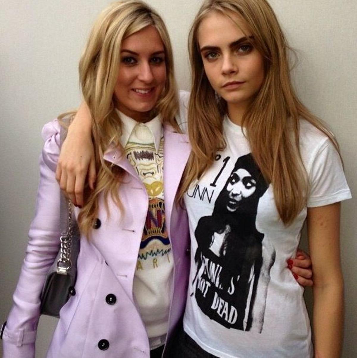 Cara Delevingne con camiseta 'Nº 1 Dunn'