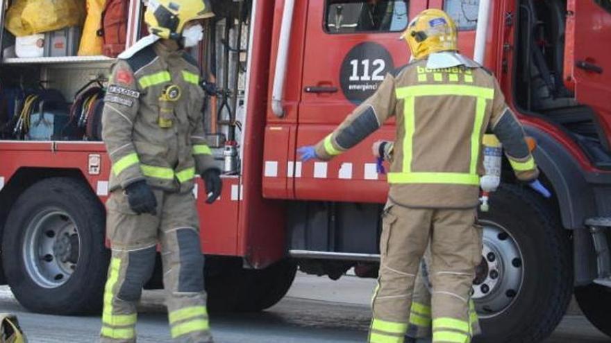 Ensurt per l&#039;incendi de palets de fusta a Sant Vicenç de Castellet