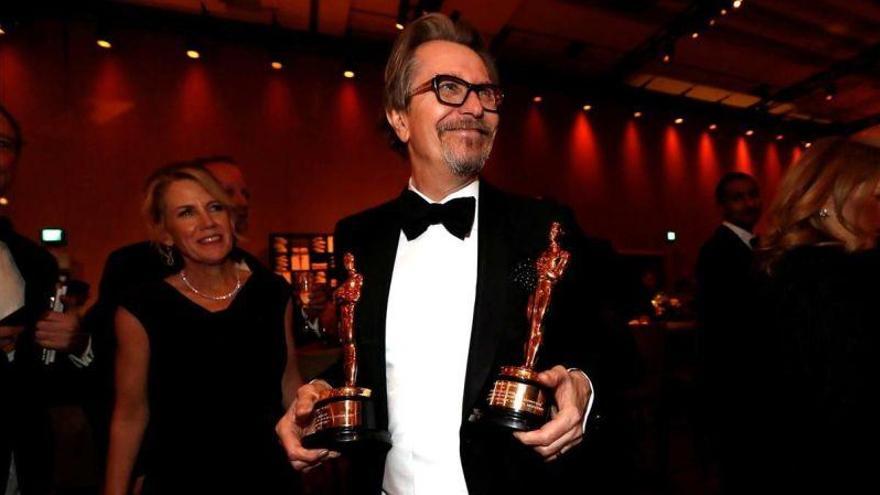 Una exesposa de Gary Oldman asegura que le han dado un Oscar a un maltratador