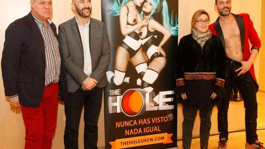 Responsable de The Hole y la presidenta de la Diputación.