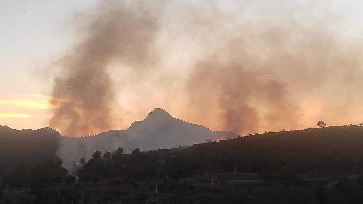 El incendio de Gandia esta tarde.