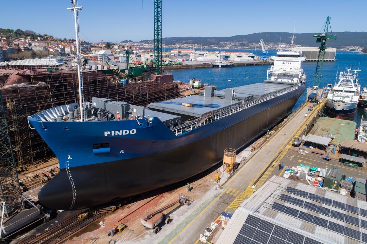 Trabajos de reparación del «Pindo» en Nodosa.