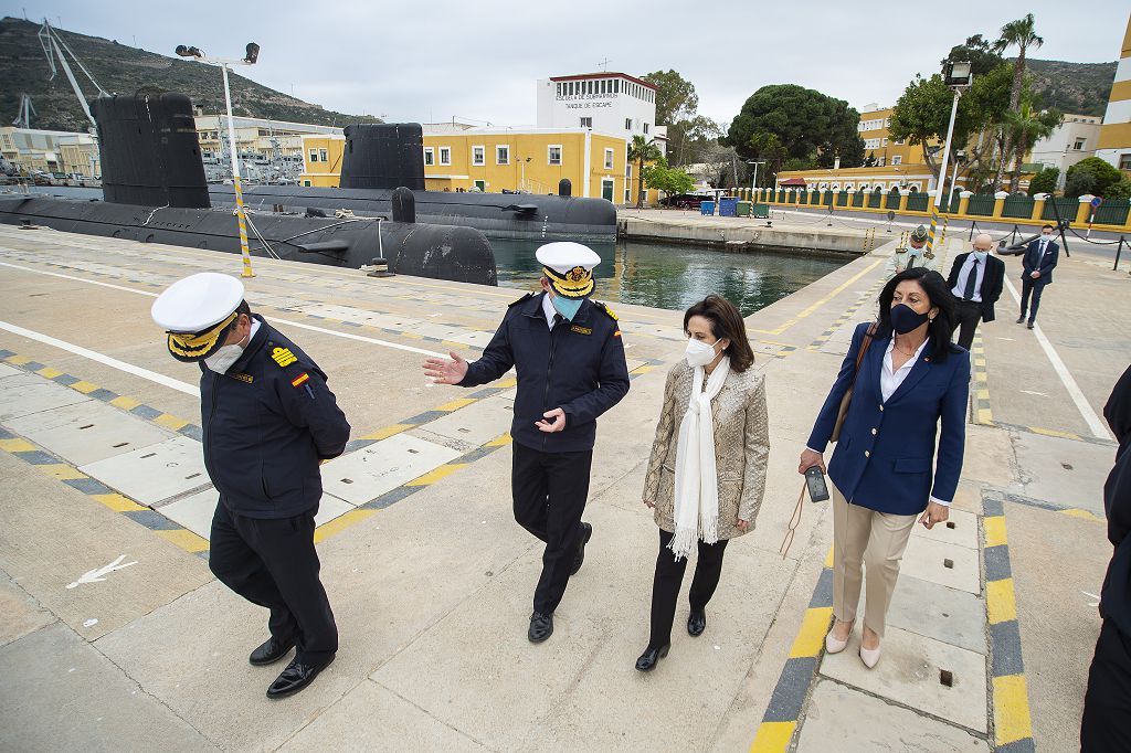 La ministra de Defensa, Margarita Robles, visita la Flotilla de Submarinos de la Armada en Cartagena