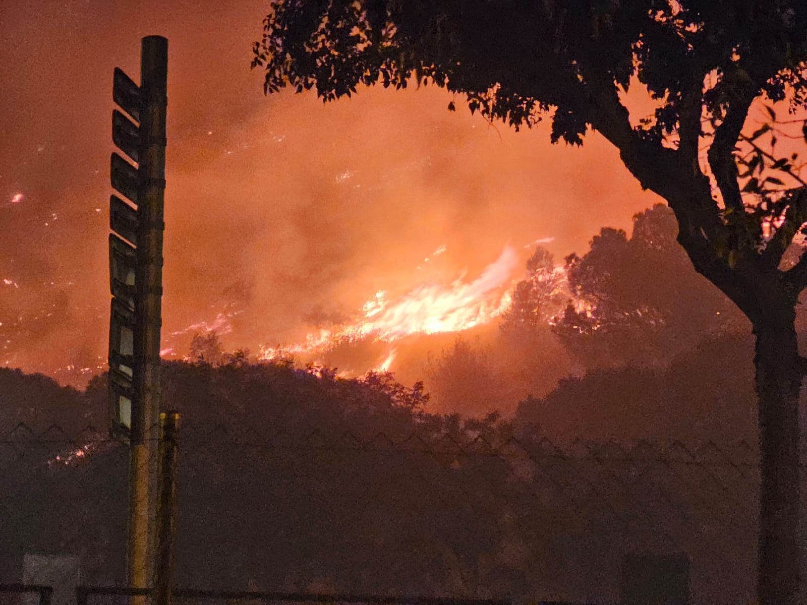 L'incendi entre Portbou i Colera