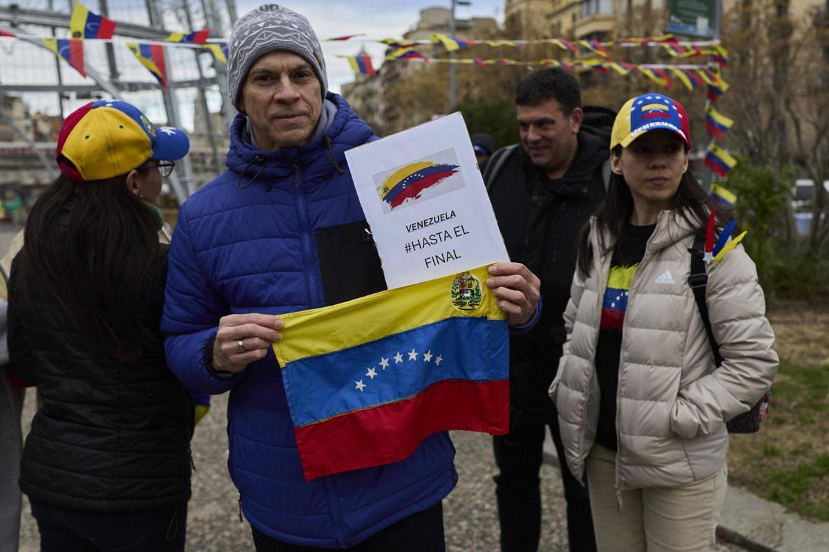 La concentració de veneçolans a Girona en imatges