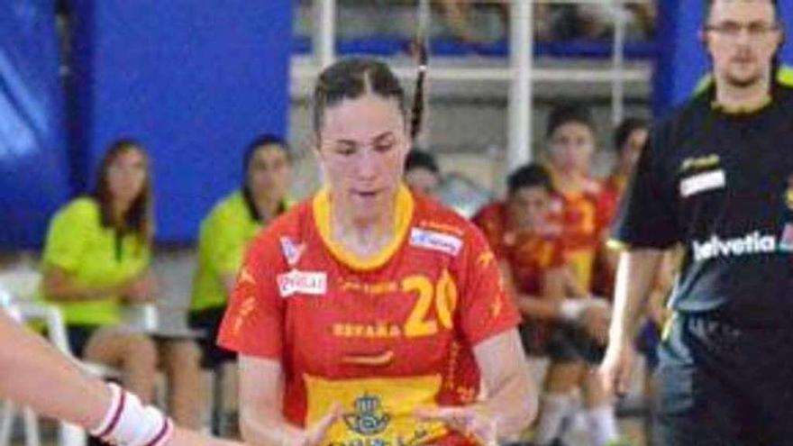 María Prieto O´Mullony con la camiseta de la selección española.