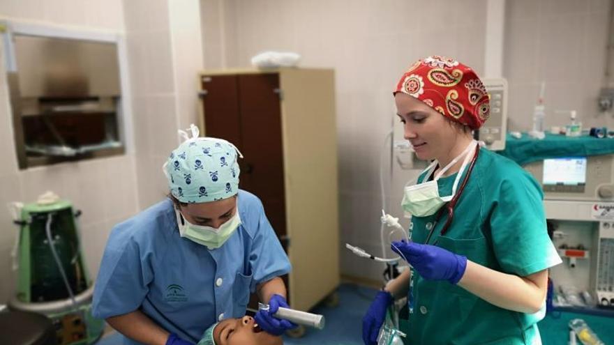 Andalucía pide contratar médicos extracomunitarios