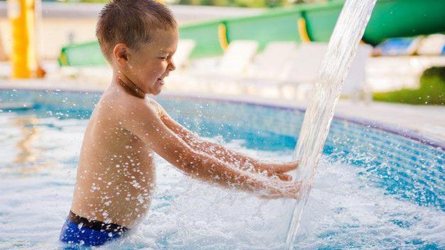 Gata no abrirá la piscina tras consultar a los vecinos