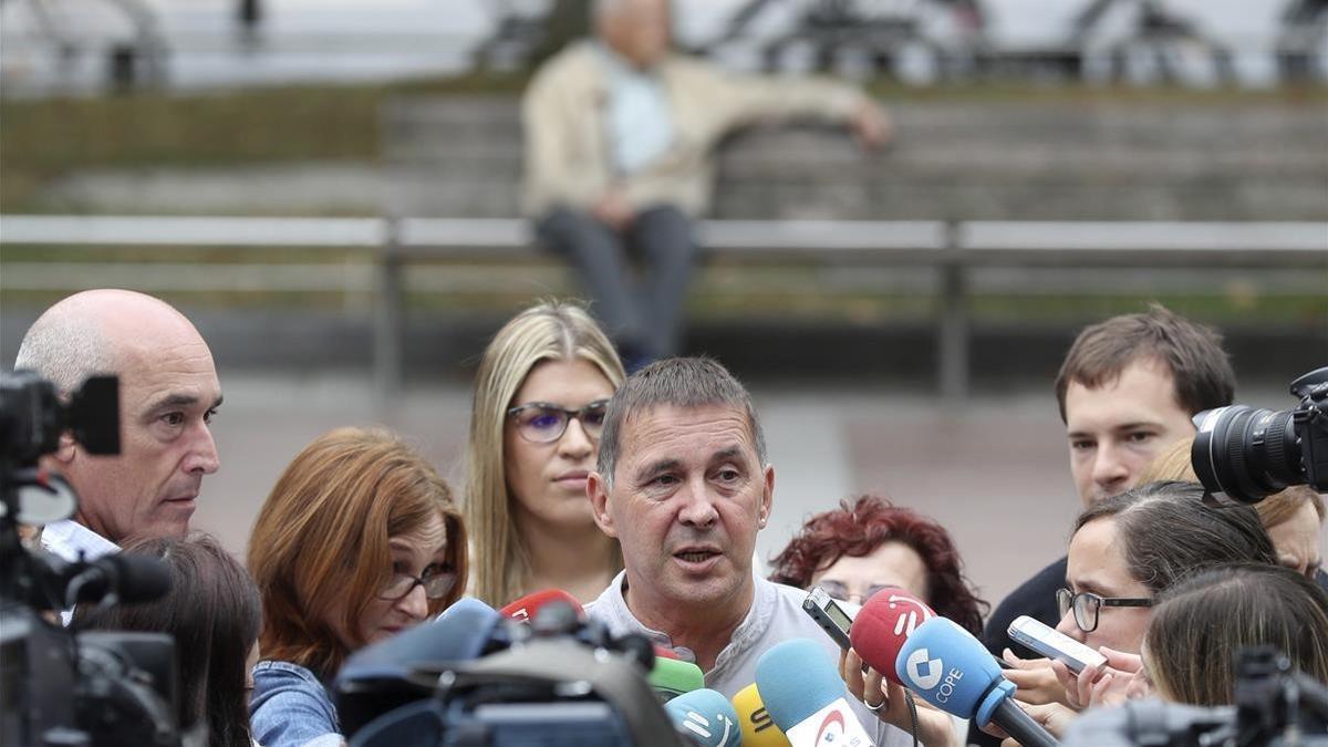 El coordinador general de EH Bildu, Arnaldo Otegi, anuncia, el pasado 7 de agosto, la convocatoria de la manifestación en apoyo al 'procés', durante la Semana Grande de San Sebastián.