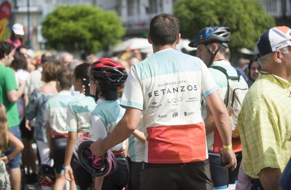 La Vuelta 2016 abarrota Betanzos