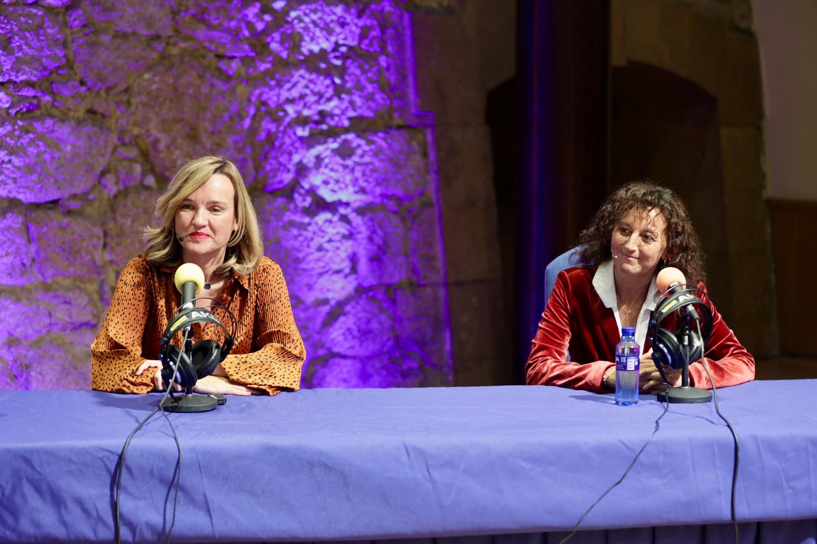 EN IMÁGENES: La ministra de Educación inaugura el Congreso Nacional de Radio Escolar en Oviedo