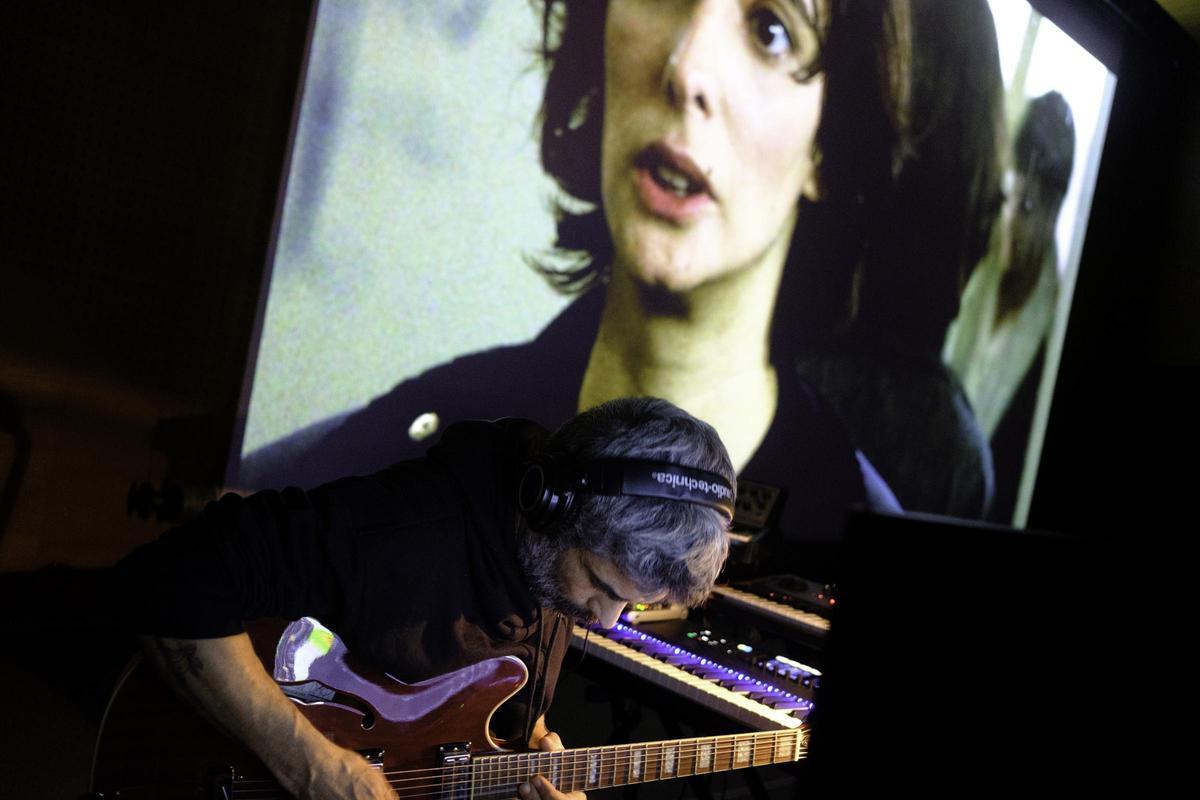 Edu Baos recompuso la banda sonora de 'Tesis'.