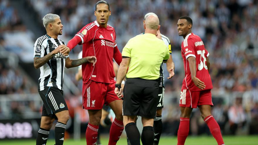 Slot admite que la victoria de su equipo fue pura suerte