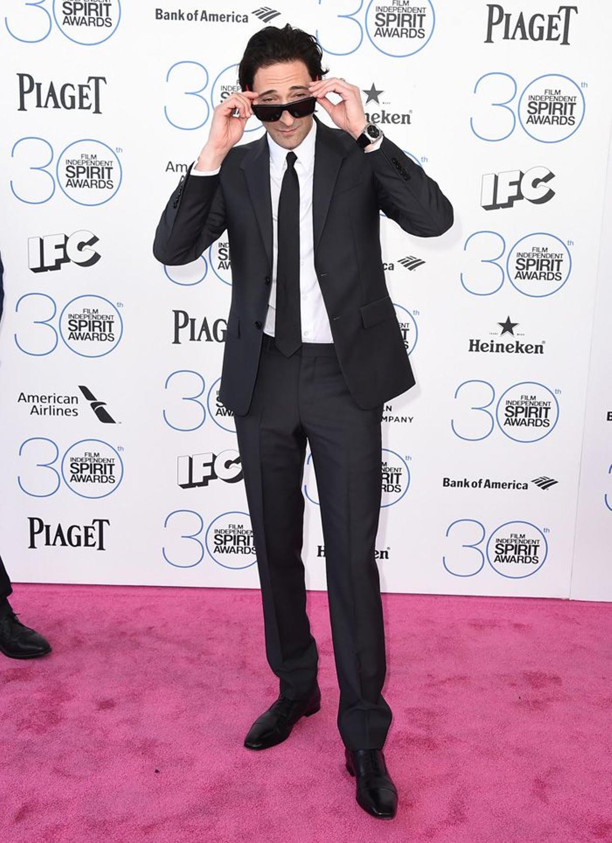 Spirit Awards 2015, Adrien Brody con gafas de sol