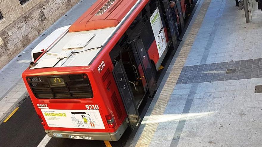 La EMT abre la bolsa de trabajo para contratar a 300 conductores