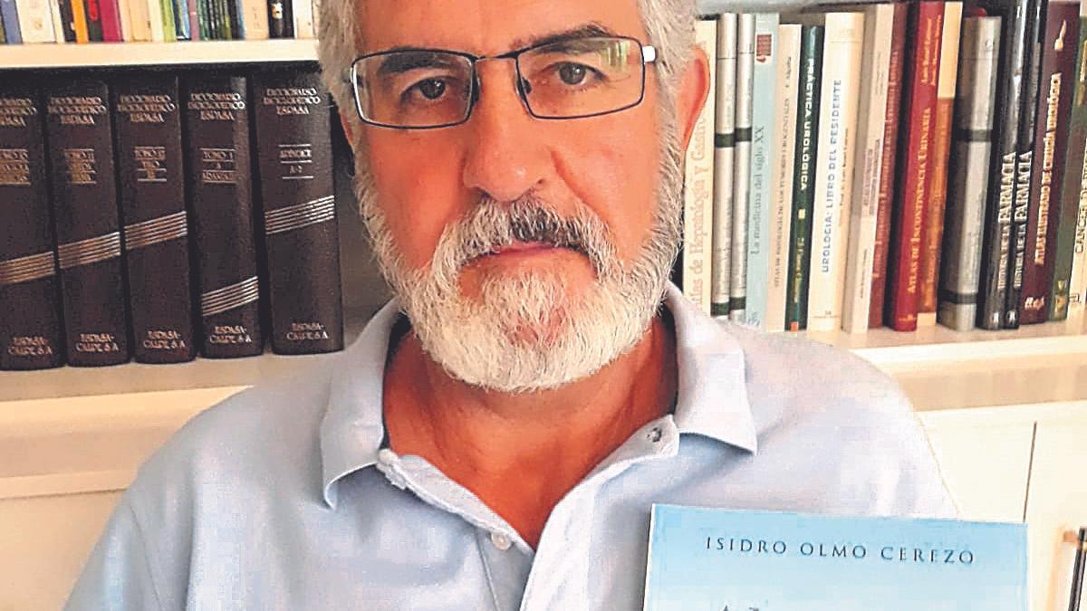 El escritor isidro Olmo.