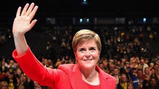 La policía libera sin cargos a Nicola Sturgeon tras interrogarla por la presunta fianciación irregular del Partido Nacional Escocés