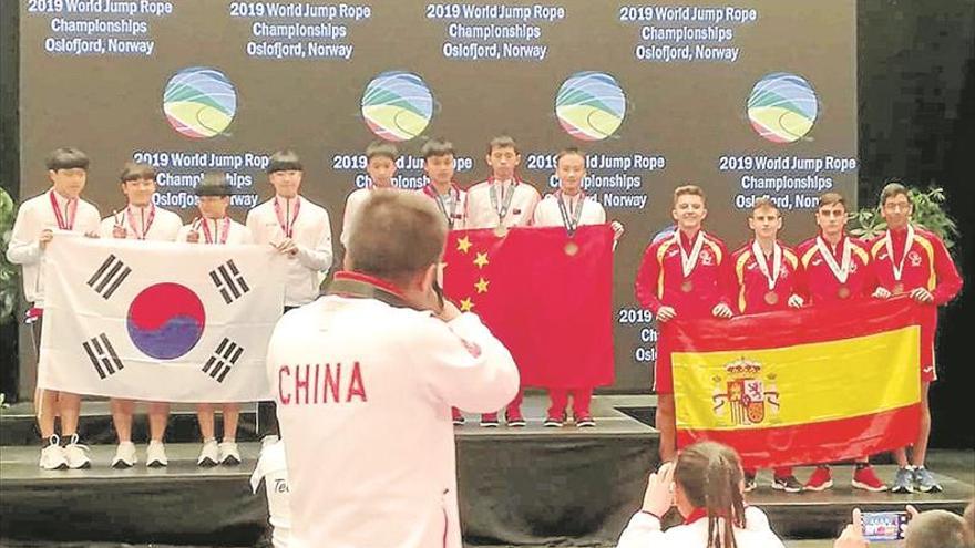 el Club Salto de Comba logra nueve medallas en el campeonato Mundial de Oslo