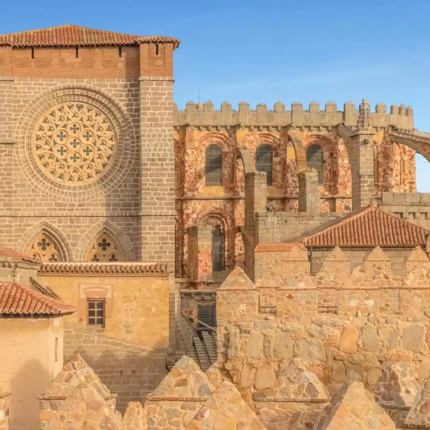 La ciudad medieval mejor conservada de España esconde "el mejor chuletón de Castilla"