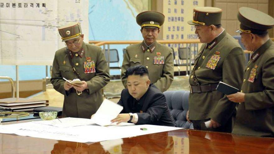 Kim Jong-un reafirma su apuesta por las armas nucleares en plena tensión