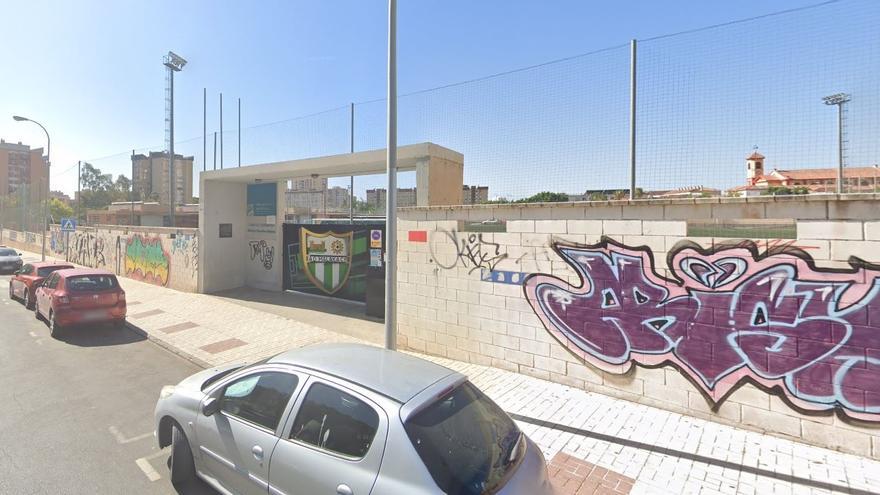 Detenido por robar en un entreno móviles a tres jugadoras de fútbol femenino y la cartera al entrenador