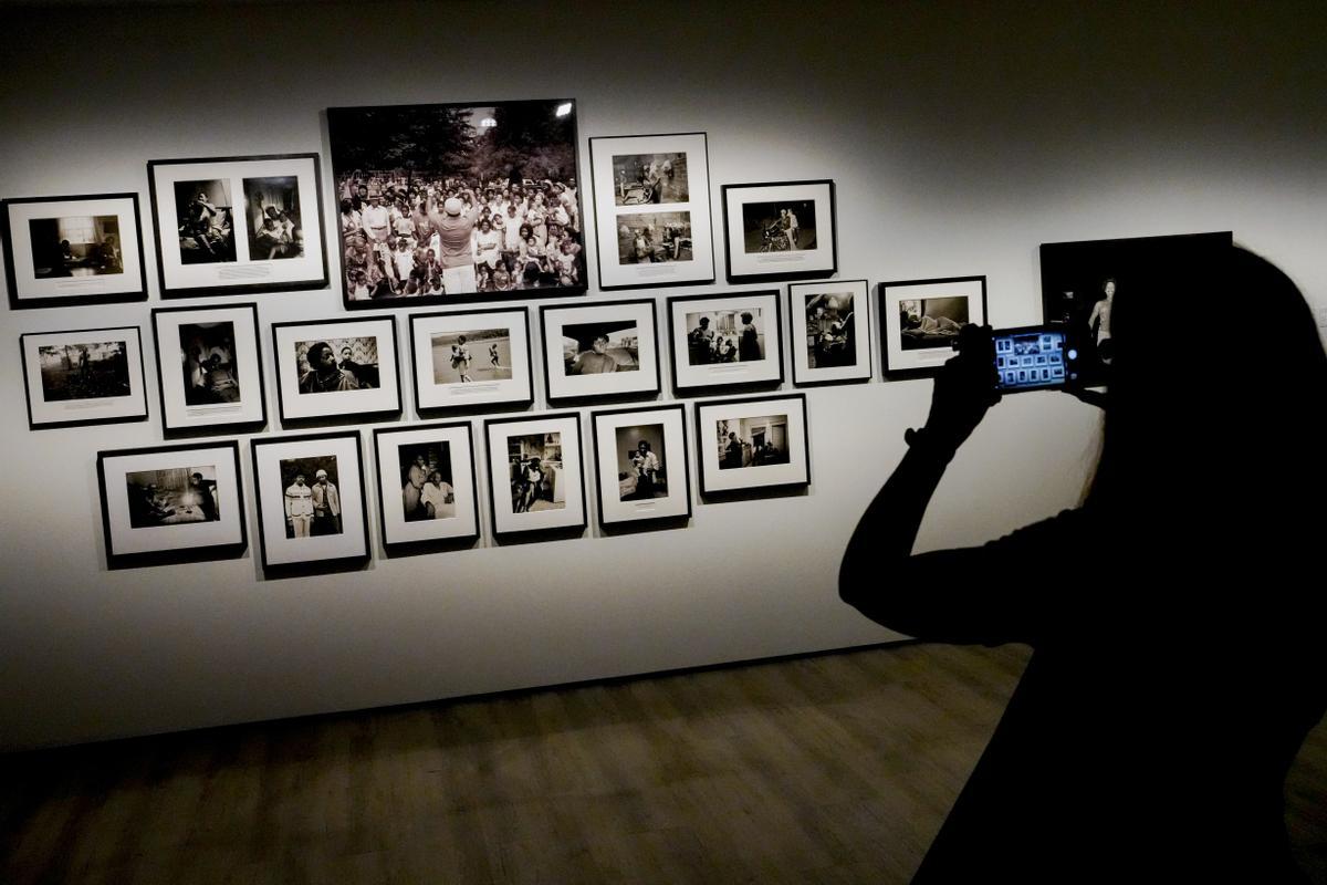 El activismo de Carrie Mae Weems se expone en Barcelona