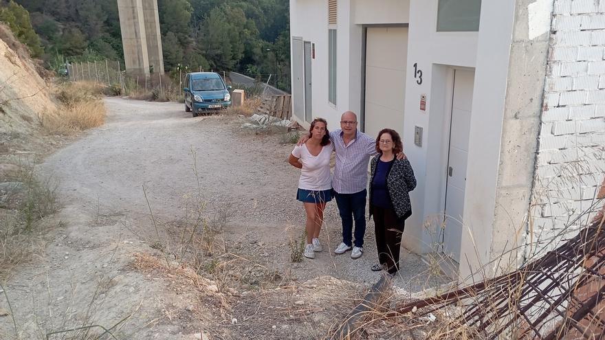 Calle El Violonchelo, la calle de la eterna espera