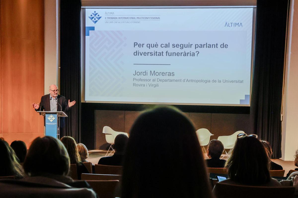 Jordi Moreras es profesor del Departament d'Antropologia de la Universitat Rovira i Virgili