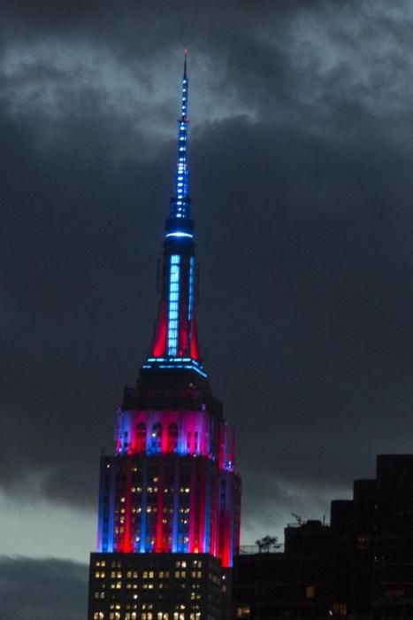 L''Empire State de Nova York amb els colors blaugra