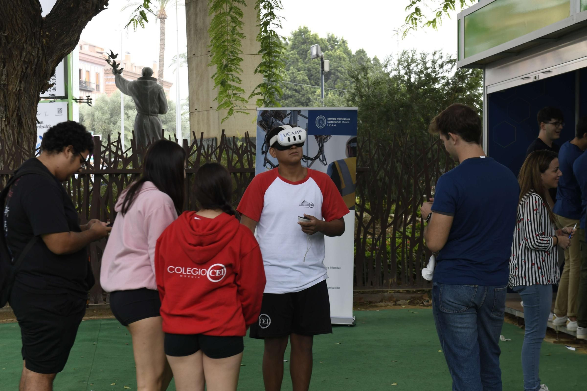 La primera jornada de la Semana de la Ciencia de Murcia, en imágenes