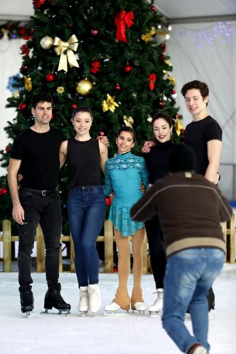 Exhibición de patinaje sobre hielo en Gijón