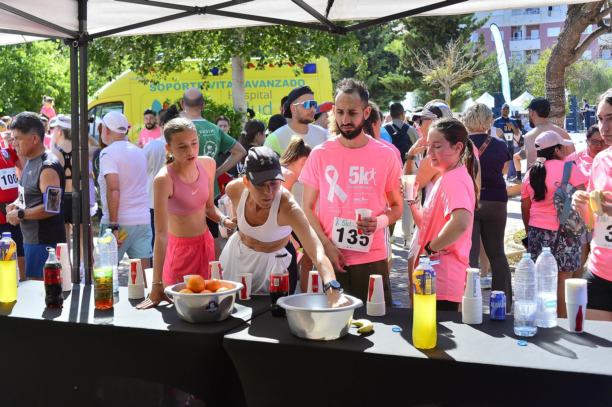 Carrera solidaria organizada por  QUIRÓNSALUD en beneficio de la asociación AFECÁNCER
