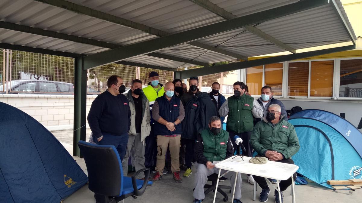 Rueda de prensa ofrecida por los trabajadores de Zumos Palma.