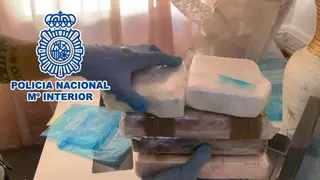 Cárcel para los dos detenidos en Elda con más de cuatro kilos de cocaína