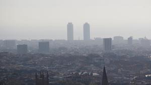La contaminació torna a guanyar espai en l’entorn de Barcelona