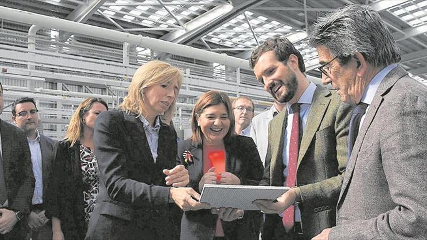 Casado promete bajar el precio de la energía al azulejo y potenciar la FP si es presidente