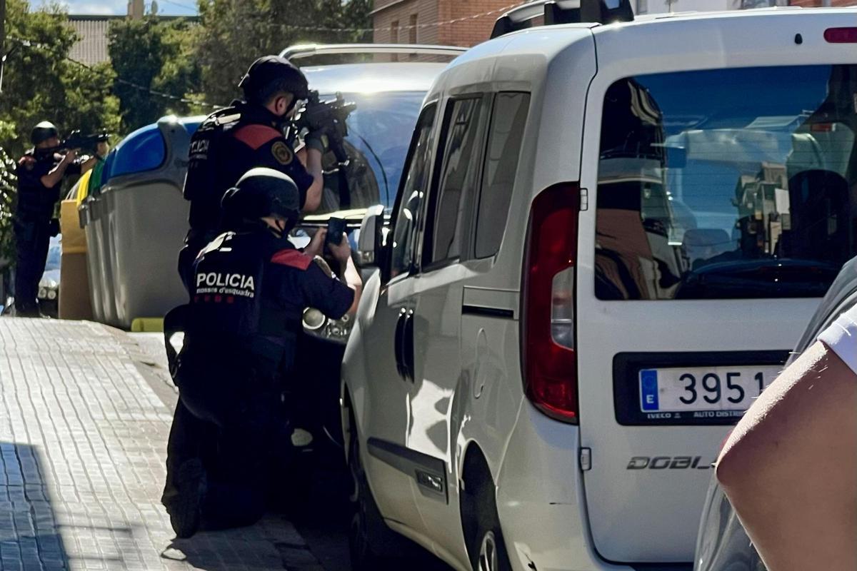 Detingut l’home que s’havia atrinxerat a Terrassa després de disparar a un altre