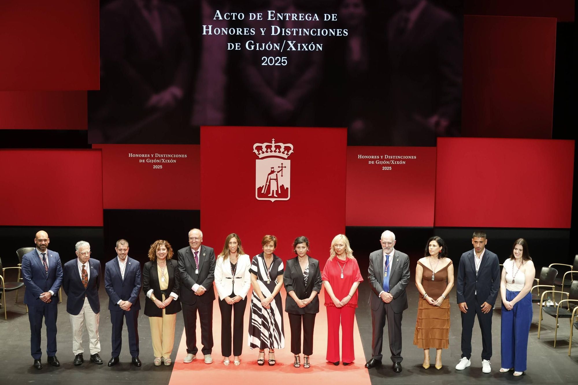 La entrega de medallas y distinciones de Gijón, en imágenes